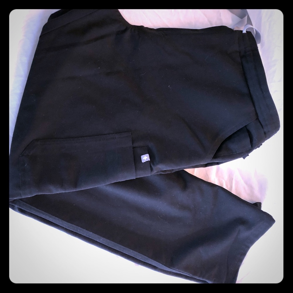 Figs L Black Yola Skinny Scrub Pants